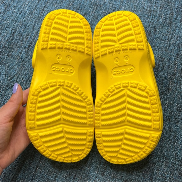 Crocs Classic Slip On Clogs in Yellow with Halloween Shoe Charms - Picture 6 of 7